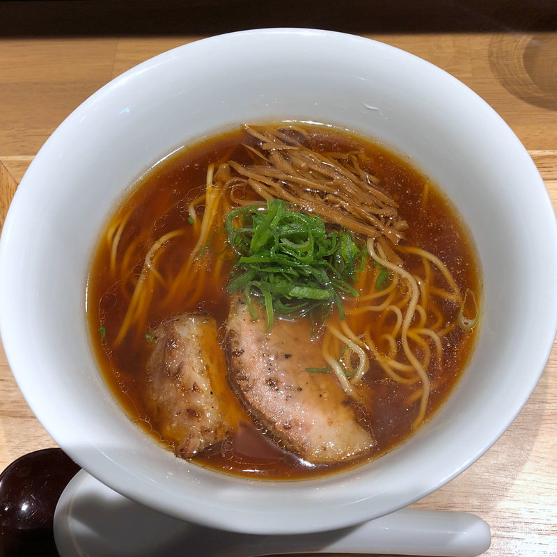醤油らぁ麺(らぁ麺や嶋)