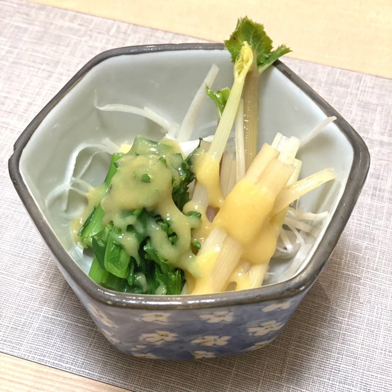 春の旬菜酢の物(鮨処 西鶴 狸小路店)