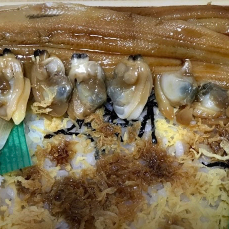 穴子とあさりのちらし(知床鮨 大丸東京店)