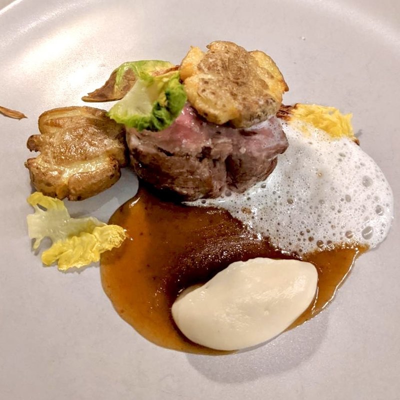 仔牛のロースト(SOMEWHERE RESTAURANT＆BAR)