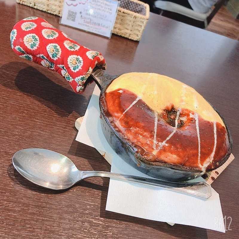 デミグラスソースオムライス(Bistro Tama)