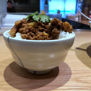 魯肉飯(揉合麺荘 ロウフゥメンソウ)