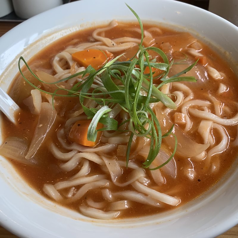 赤いカレーうどん(本格手打ちうどん あかみち)