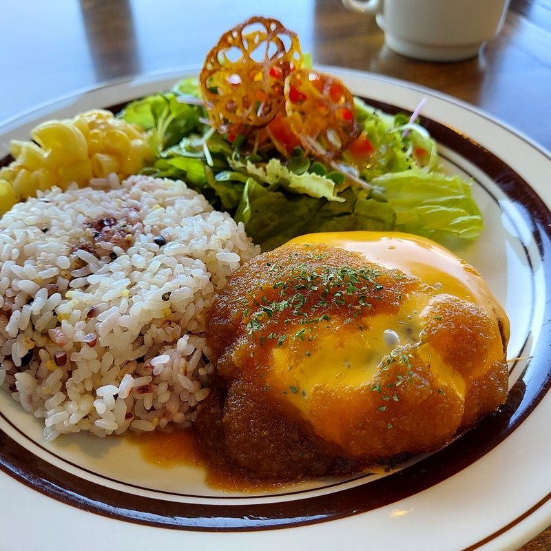 チーズハンバーグ(チューズデイ コーヒー （Tuesday coffee）)