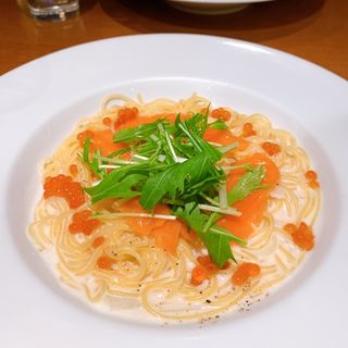 サーモンといくらの西京味噌クリームスパゲッティ(Pasta de Pasta MIOプラザ館店)