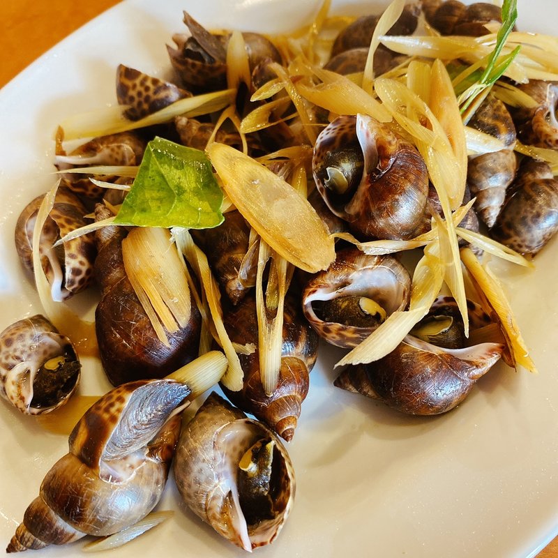 バイ貝のレモングラス蒸し(Lương Sơn Bạc)