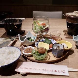 朝食(美湾荘 （ゆけむりの宿　美湾荘）)