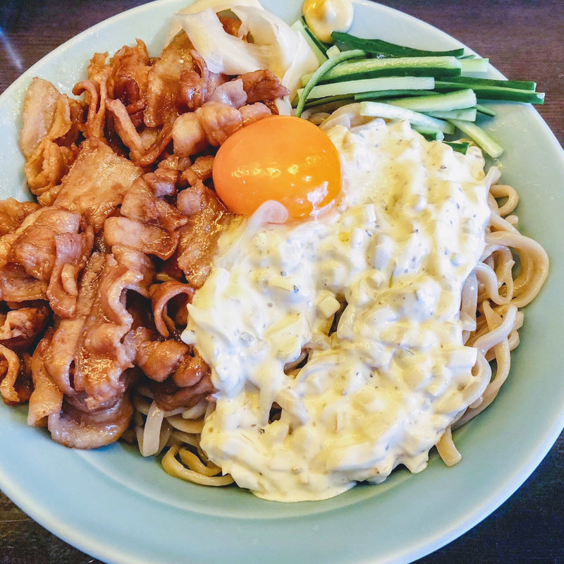 凄い冷やし中華(立川マシマシ OGKB店)