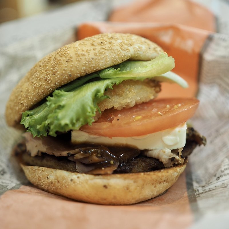 A&Wバーガー(Ａ＆Ｗ 牧港店)