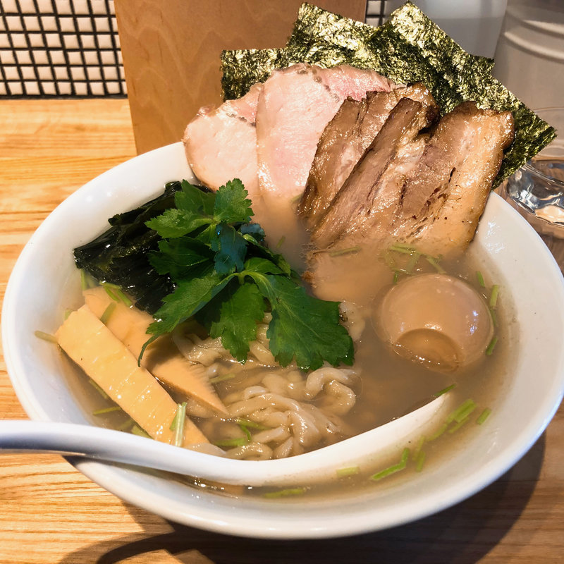 全部のせ貝塩ラーメン(らーめん 改)
