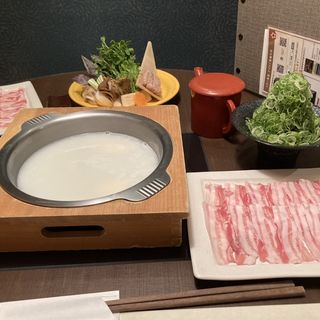 お昼限定青山(寅太郎 （トラタロウ）)