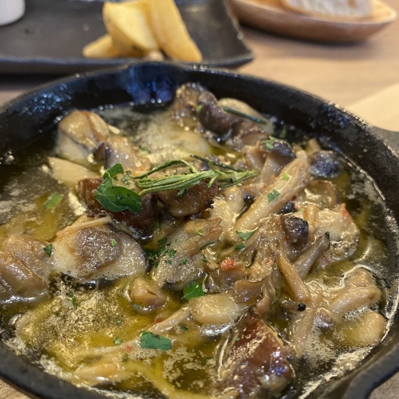 アヒージョ(東京MEAT酒場 武蔵小山店)