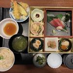 お昼の彩り弁当　ソフトドリンク付き