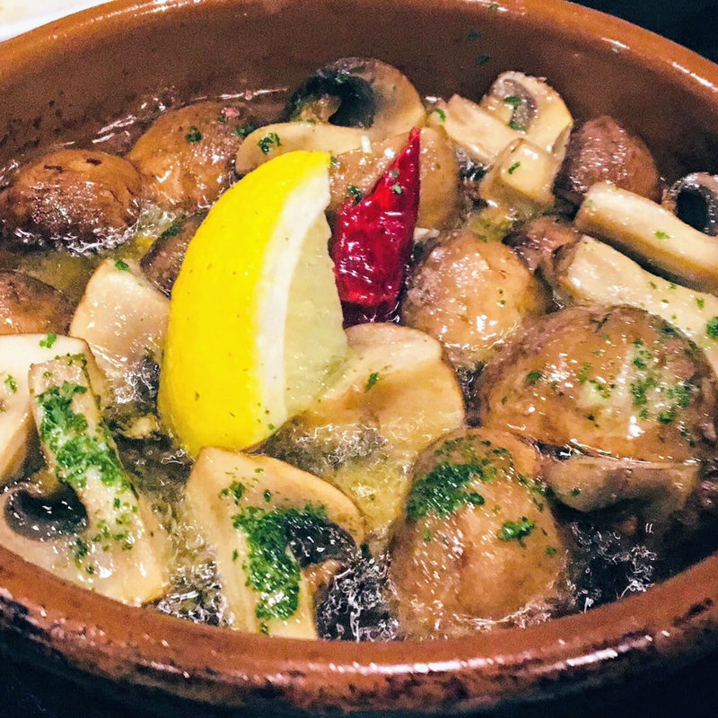 マッシュルームのアヒージョ(エル ペスカドール)