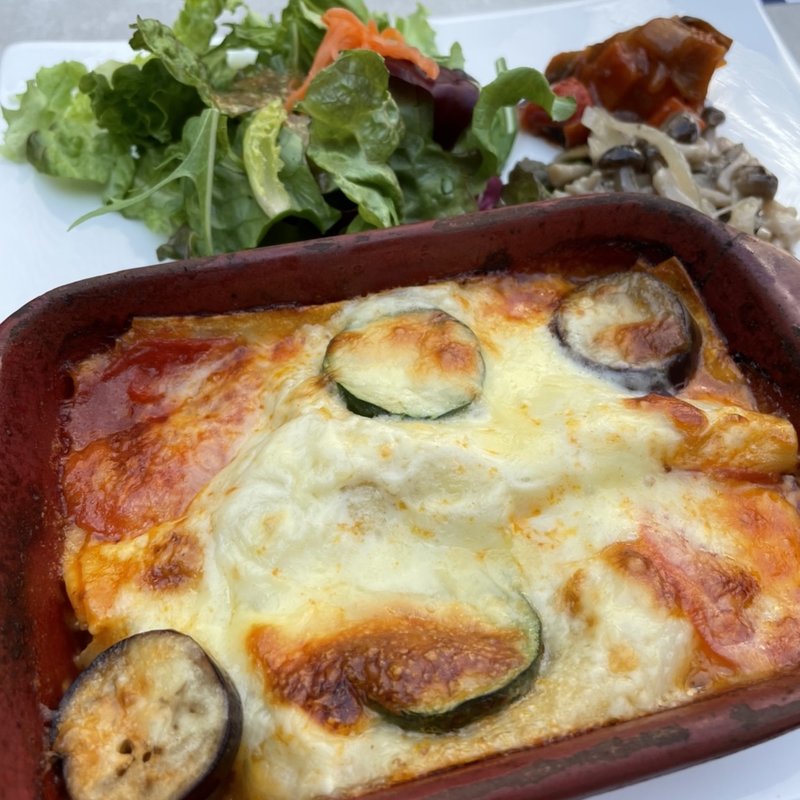 国産牛ひき肉とナス・ズッキーニのラザニア　(ブルー・ブリック・ラウンジ)