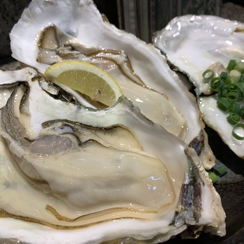 生カキ(2ヶ)岩手(なみはな )