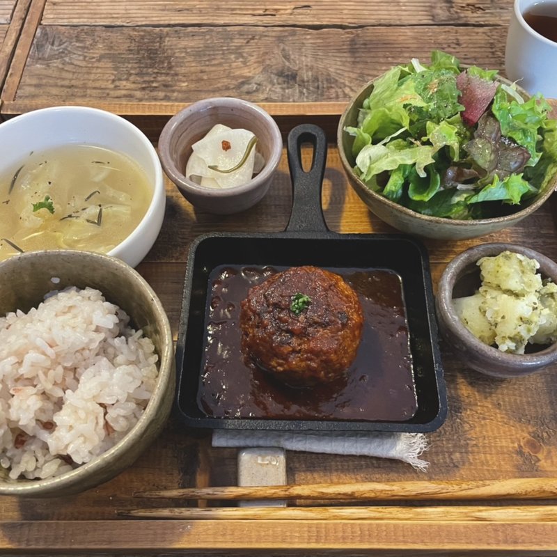 ハンバーグセット(IRWOL （イロル）)