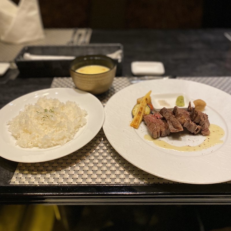 極国産サーロインステーキ、ご飯、スープ(全席完全個室 鉄神dining 豊田市駅前店)