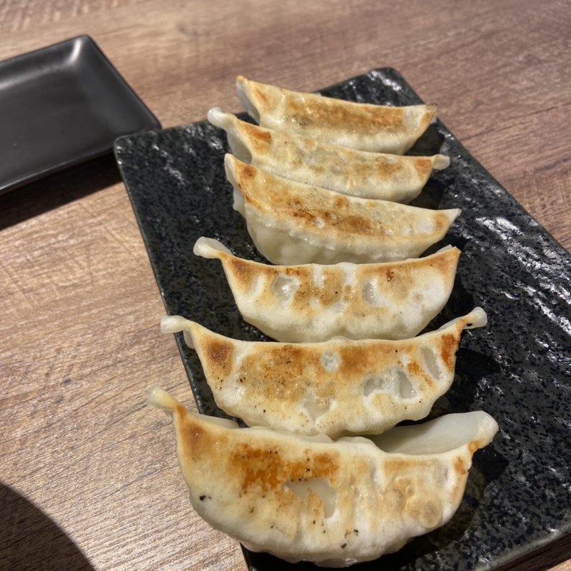 餃子(七志 たまプラーザ店)