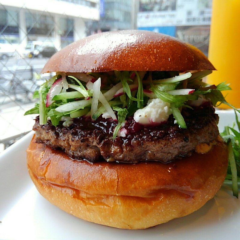 クランベリーの鴨肉バーガー(クラフトバーガー 堂島)