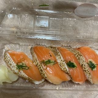 サーモン寿司(ちよだ鮨 鷺宮店)