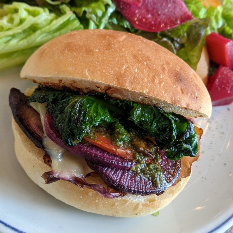 グリル野菜とチーズのサンドイッチ(SUKE6 DINER)