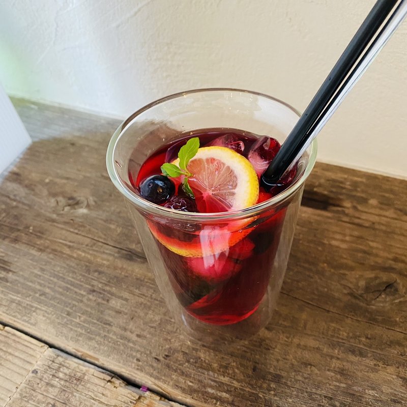 5種のベリーとざくろのジュース(リコリス)