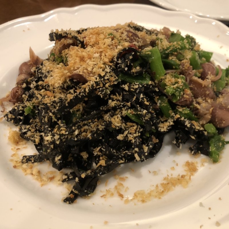 ホタルイカと菜の花のドライトマト風味 イカスミ練りタリオリーニ(トラットリア ダ ゴイーノ （TRATTORIA Da GOINO）)