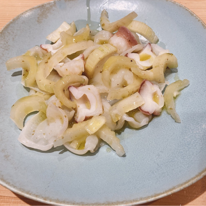 水タコのセロリのオリーブオイル和え(まごめ酒肴 神徳)