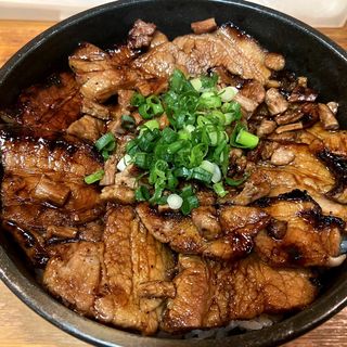 中豚丼(炭火豚丼 豚野郎)
