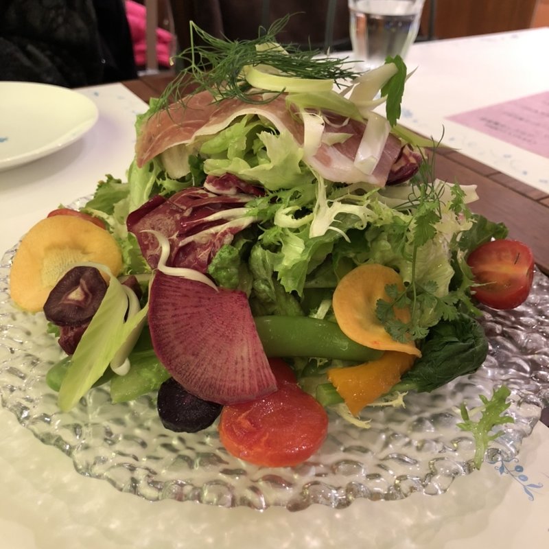 15種類の野菜とハーブのイタリアンサラダ(ピッツェリア・パドリーノ・デル・ショーザン （PIZZERIA PADRINO DEL SHOZAN）)