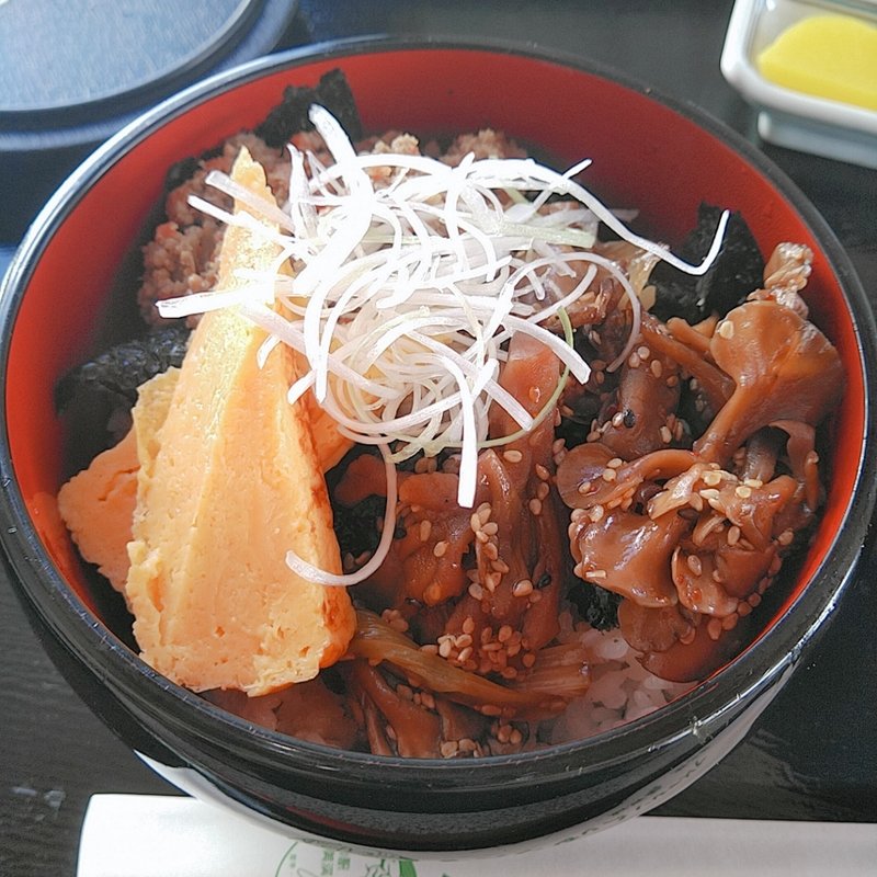 まいたけ丼(ペッタンくん )