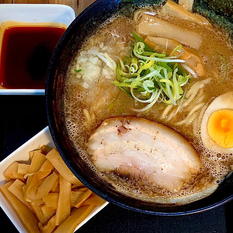 濃厚豚骨醤油ラーメン(つけ麺 中華そば 清勝丸 相模大野店)