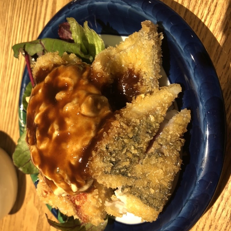 (日本酒 弘大 （ニホンシュ ヒロシダイ）)