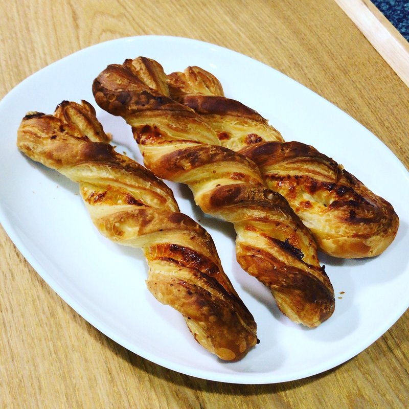 エダムスティック(ブーランジュリー オーヴェルニュ)