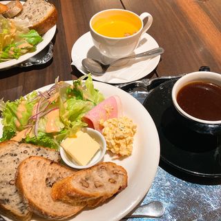 (Boulangerie & cafe gout （ブーランジュリーアンドカフェグウ）)