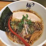 燕ラーメン醤油