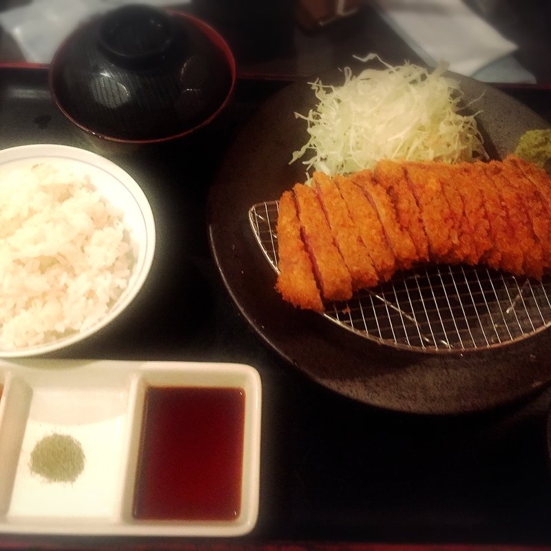 ロースカツ定食(牛カツ専門店 京都勝牛 京都駅前 )