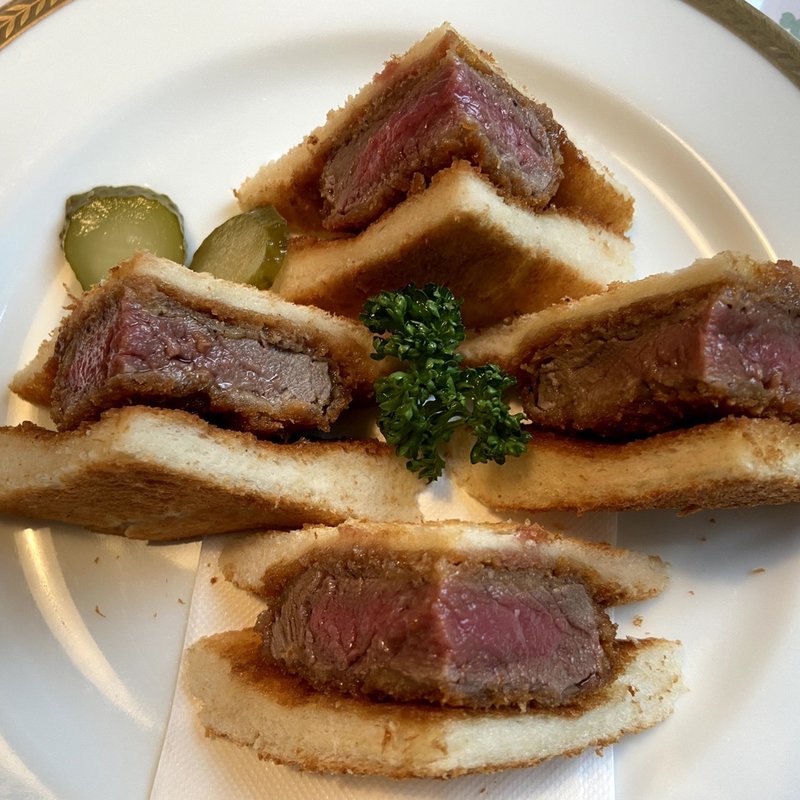 牛ヒレ肉のカツサンド(レストラン クインベル )