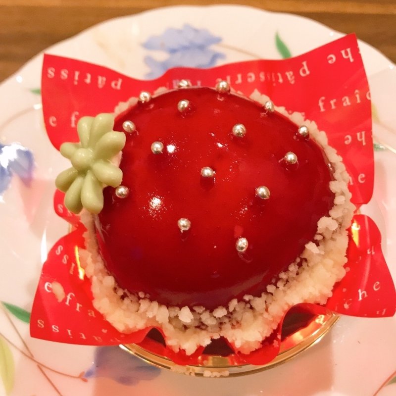 いちごのムースタルト(シャトレーゼ)