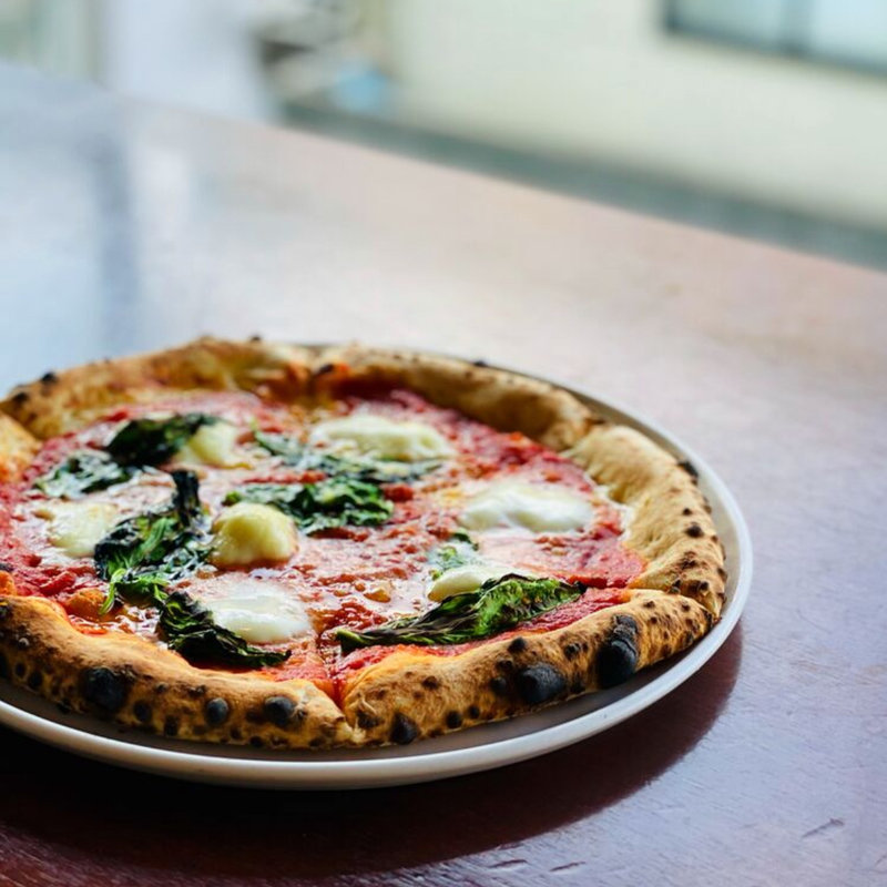 シェアセット 水牛モッツァレラと完熟トマトのピザ(covo （コーヴォ）)