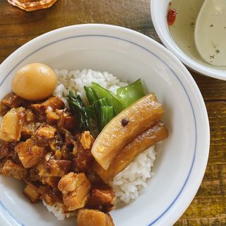 魯肉飯(Fuji COMMUNICATION)