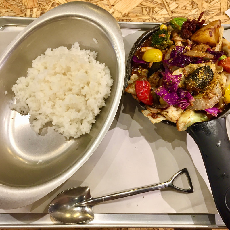 (野菜を食べるカレー camp 新橋店)