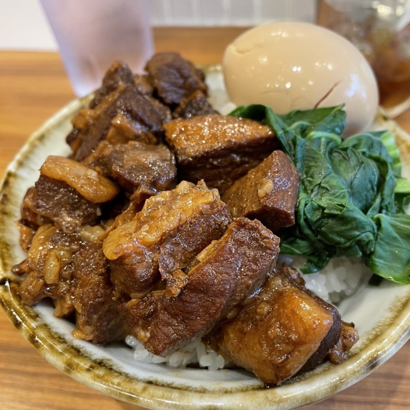 魯肉飯(大衆食堂 ゆしまホール)