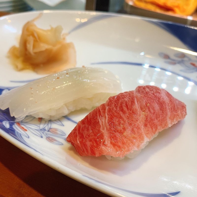 トロ、烏賊(新八寿司 )