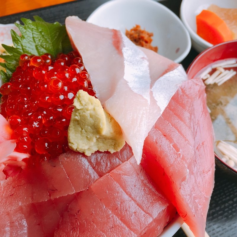 三色丼(浜めし)