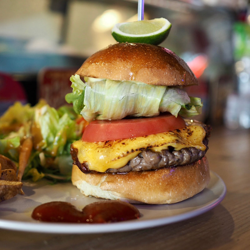 チーズバーガー(ランチセット)(CS BURGER (シーエスバーガー))