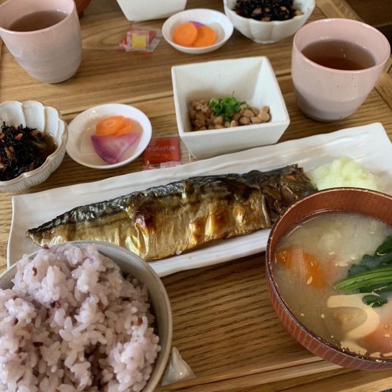 越田商店のサバ定食(朝食屋コバカバ)