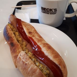 ホットドック+カフェラテ(ベックスコーヒーショップ 舞浜店 （BECK'S COFFEE SHOP）)