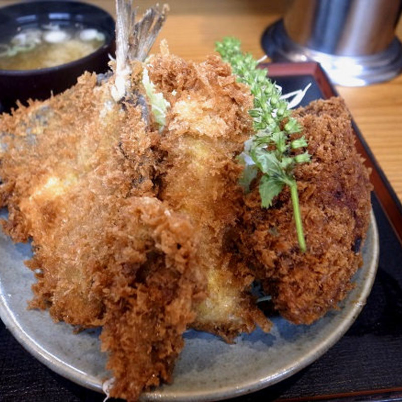 ミックスフライ定食(丸福)